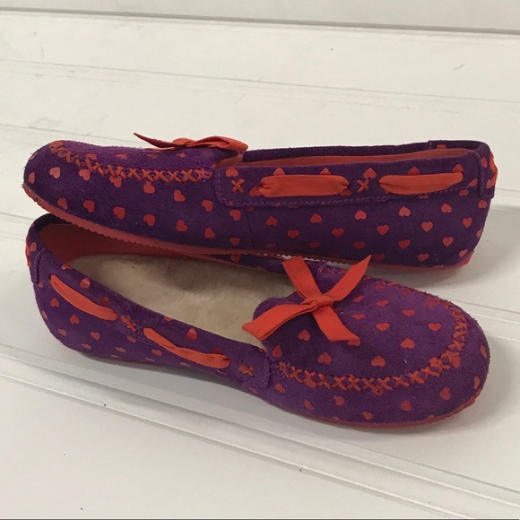 UGG Girls “I Heart Belle” Slipper - Picture 3 of 8